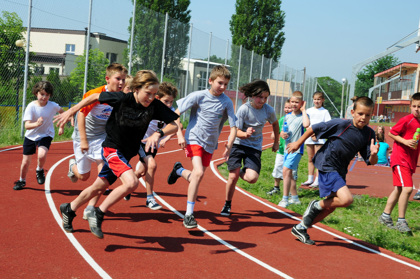 Zacięta rywalizacja o tytuł mistrza szkoły.